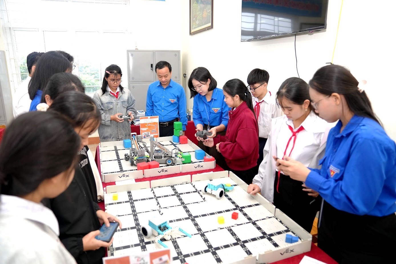 Xã biên giới Hướng Phùng trở thành điểm kết nối để kiến thức số, khoa học và công nghệ đến gần hơn với cộng đồng, đặc biệt là thế hệ trẻ. (Ảnh: Võ Dung/TTXVN)
